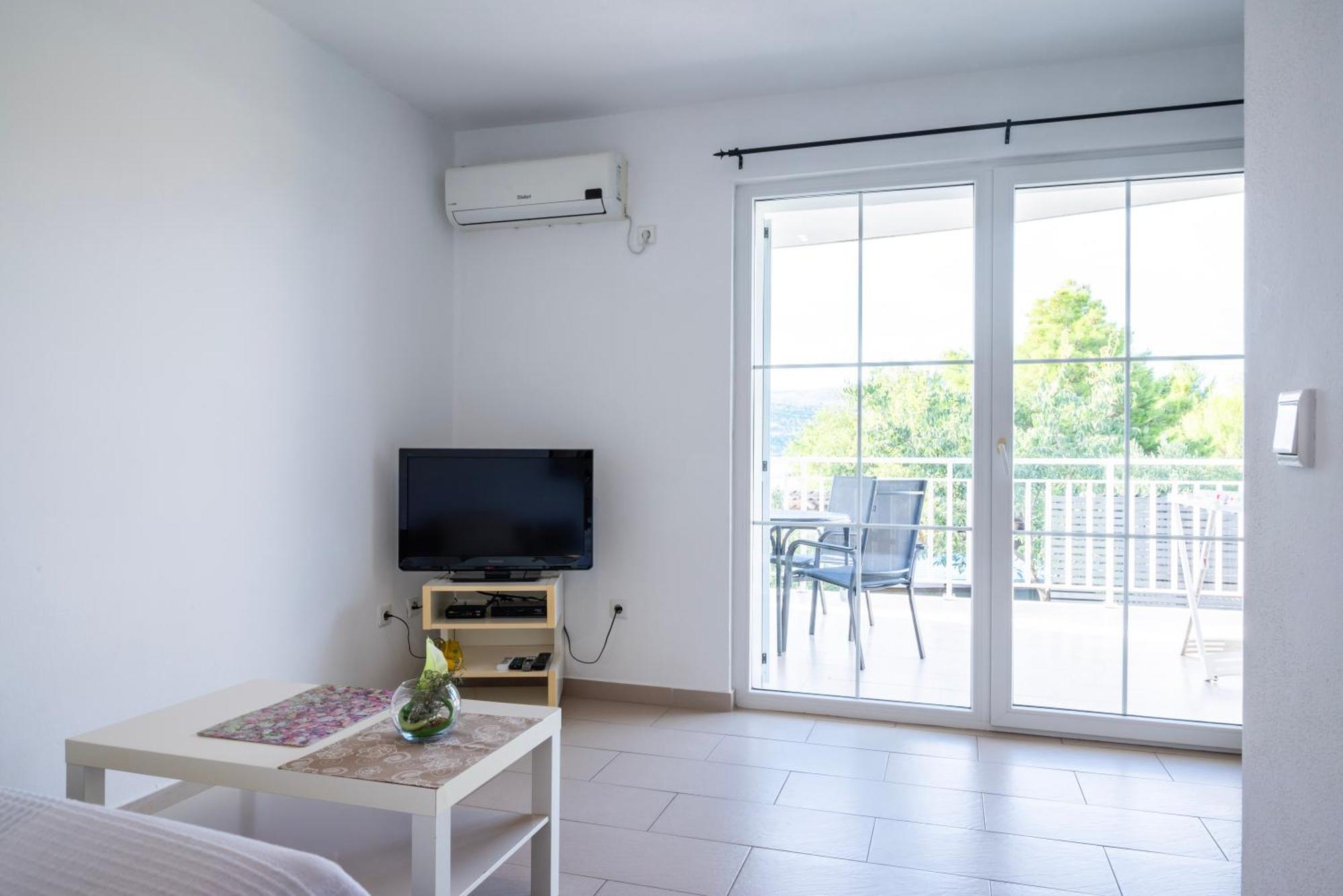 Vdl Apartments Trogir Exterior photo